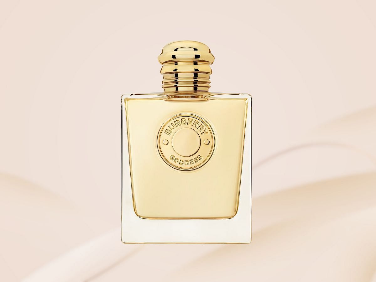 The Burberry Goddess Eau de Parfum (Image via Macy&#039;s)