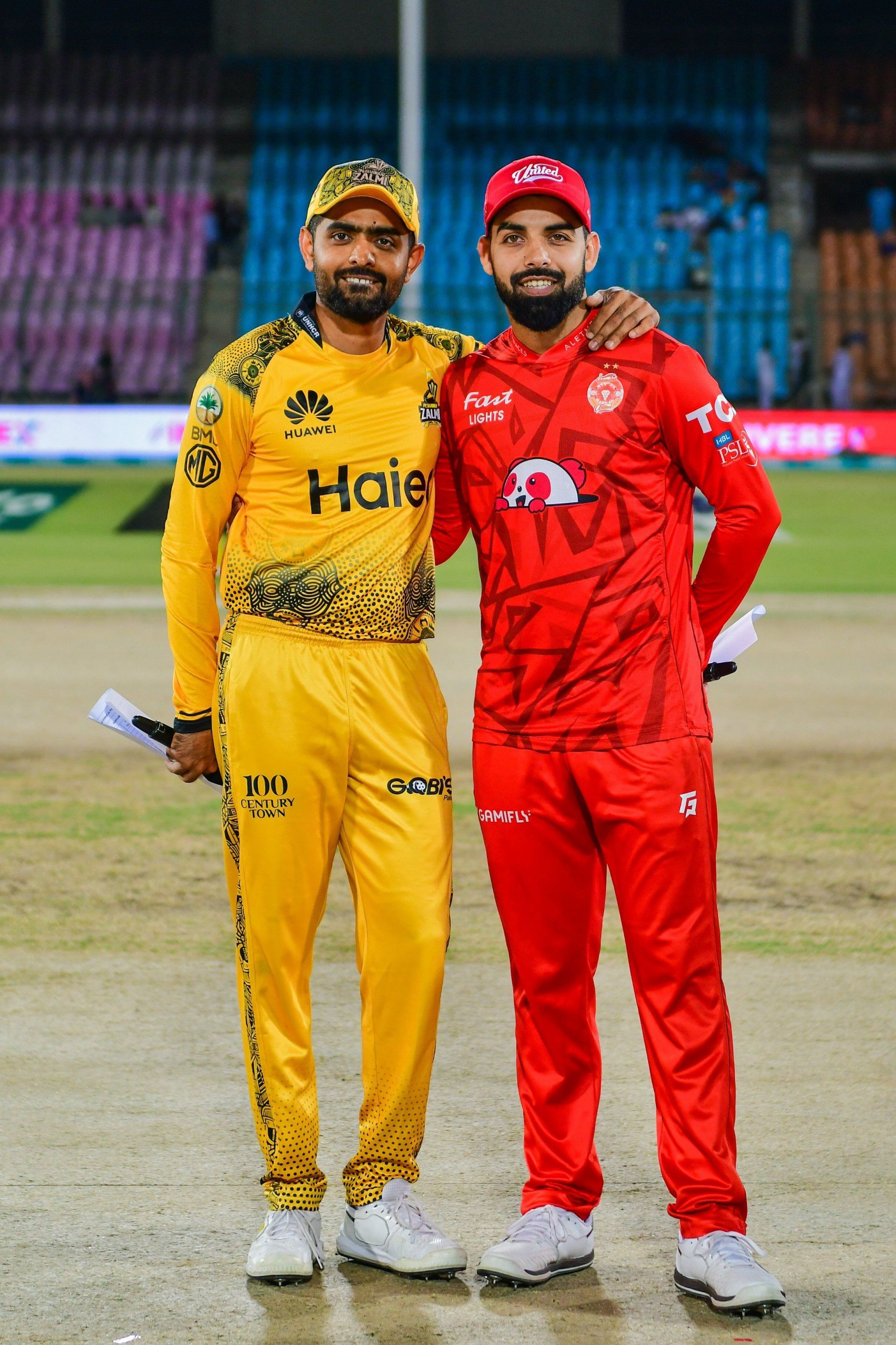 Shadab Khan with Babar Azam (credits: X / IsbUnited)