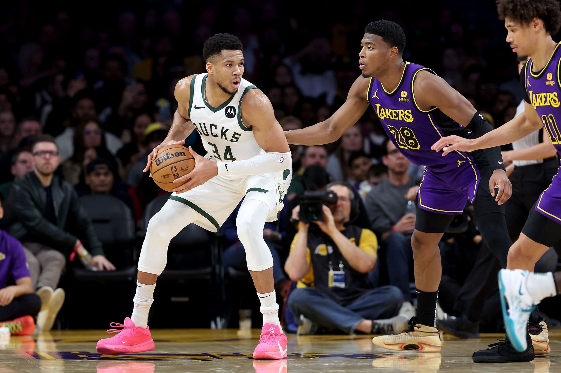 Milwaukee Bucks v Los Angeles Lakers