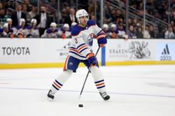NHL analyst criticizes "major flaw" in Evan Bouchard's play against Maple Leafs