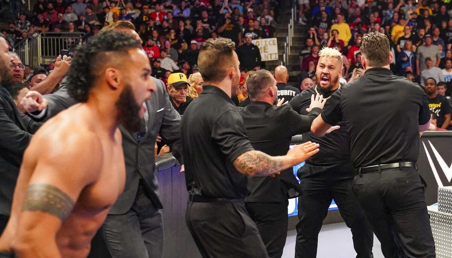 Officials tried to prevent Tama Tonga and Solo Sikoa from further bloodying Kevin Owens on SmackDown.
