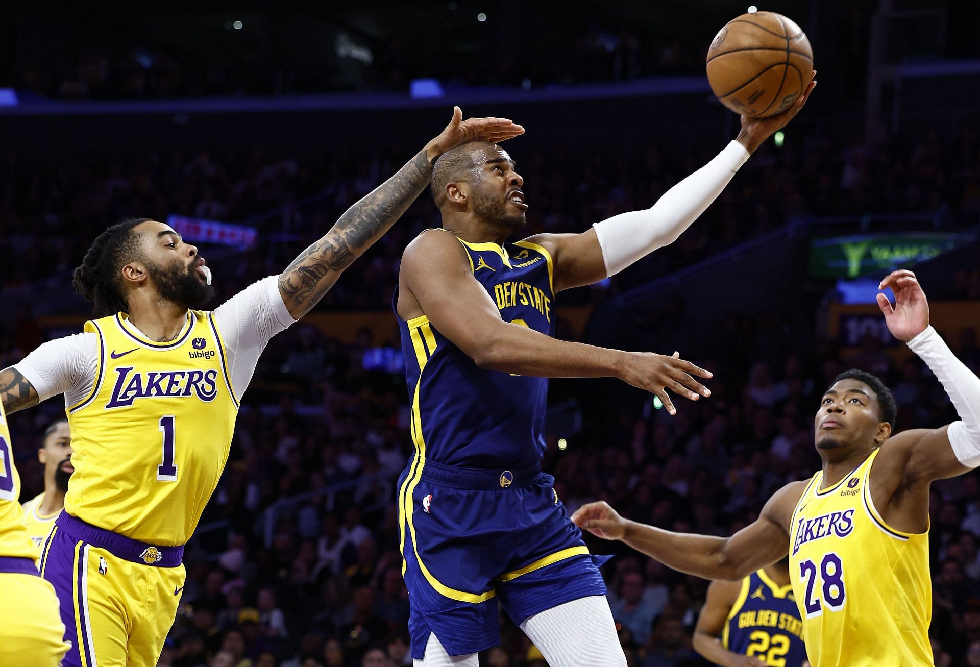 Golden State Warriors v Los Angeles Lakers