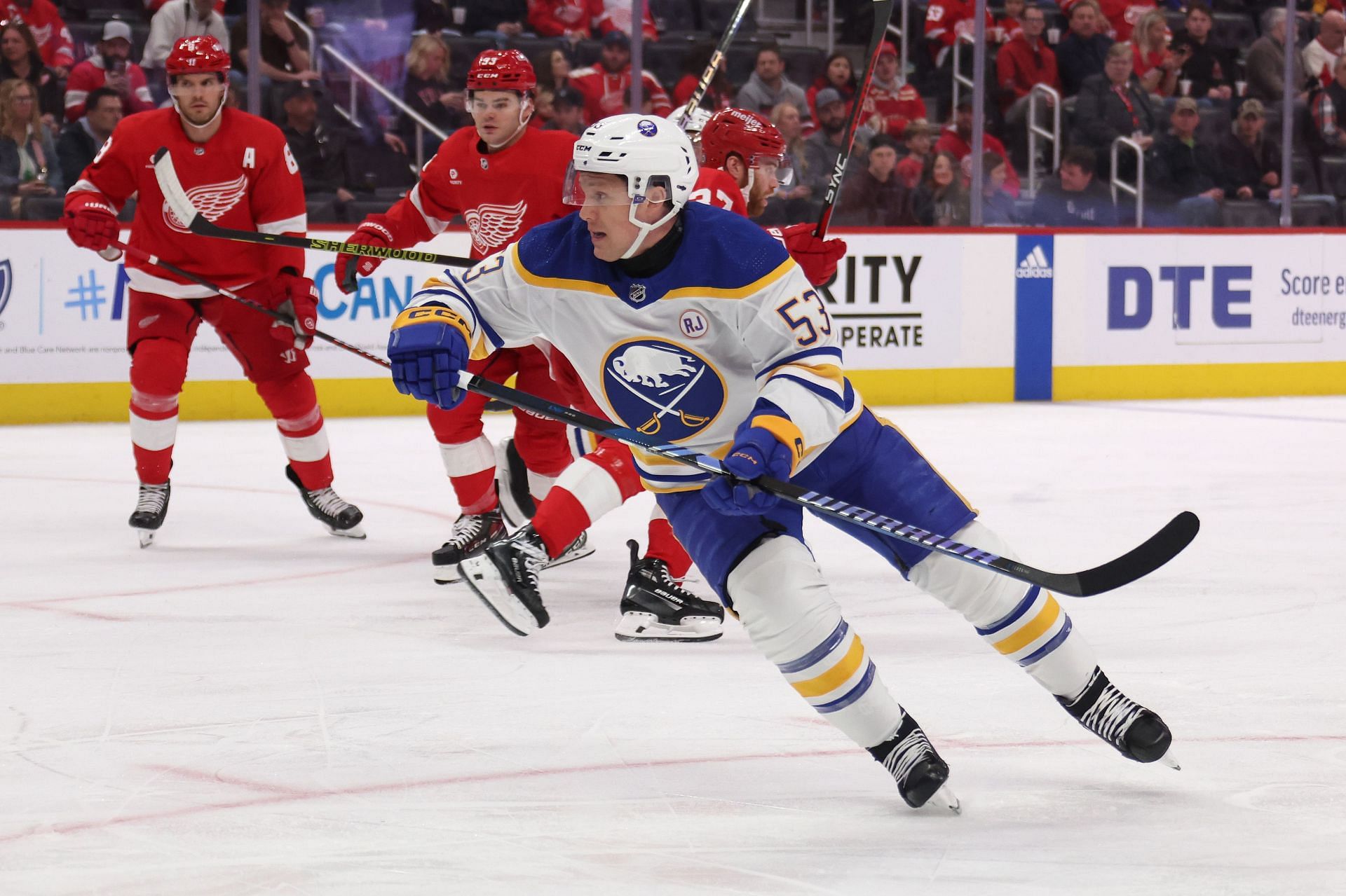 Buffalo Sabres v Detroit Red Wings