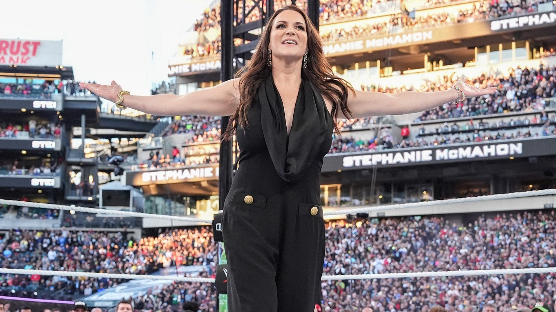 Stephanie McMahon welcomes fans to WWE WrestleMania XL Night 2
