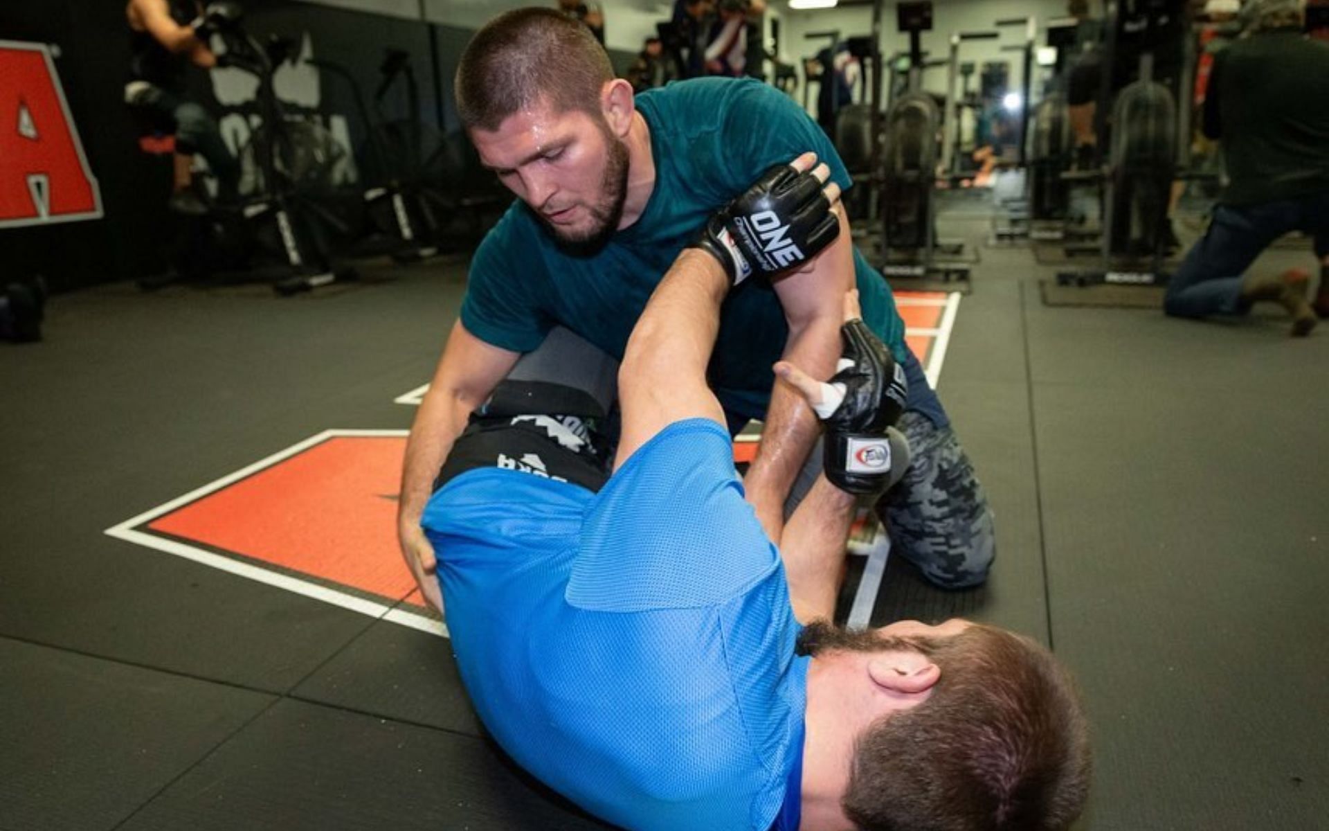 How many hours does Khabib Nurmagomedov dedicate to training each day?