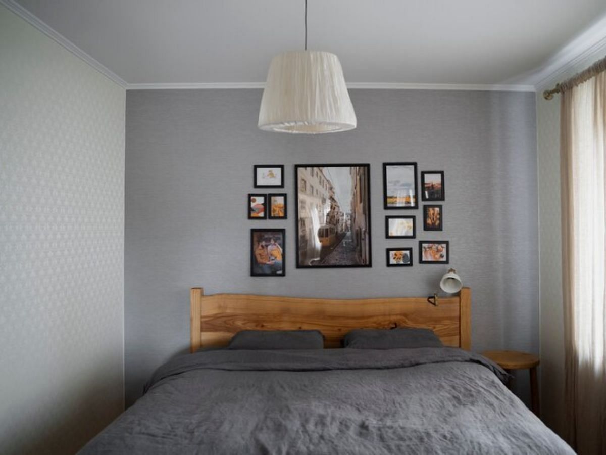 Small bedroom decor mistake 4: Having Single points for lighting (Image via Freepik)