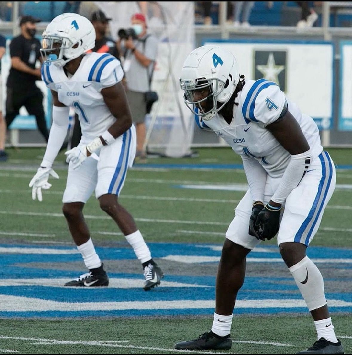 CCSU linebacker Luquay Washington (4) 