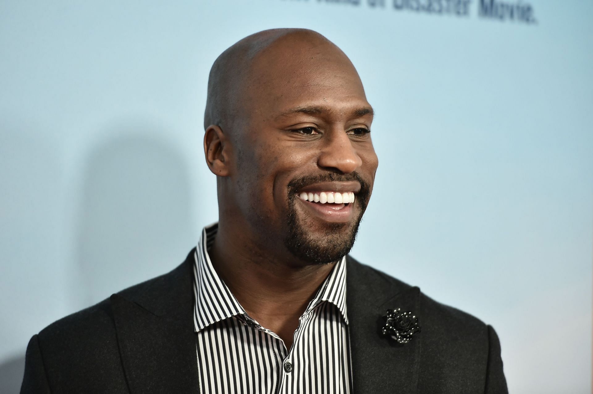 Vernon Davis net worth: Exploring ex-NFL TE's wealth in 2024