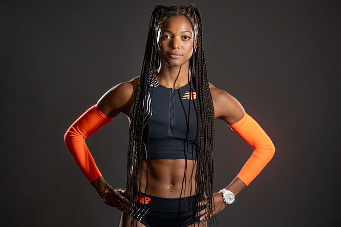 WATCH: Gabby Thomas shows off her new hairstyle for the Team USA media summit