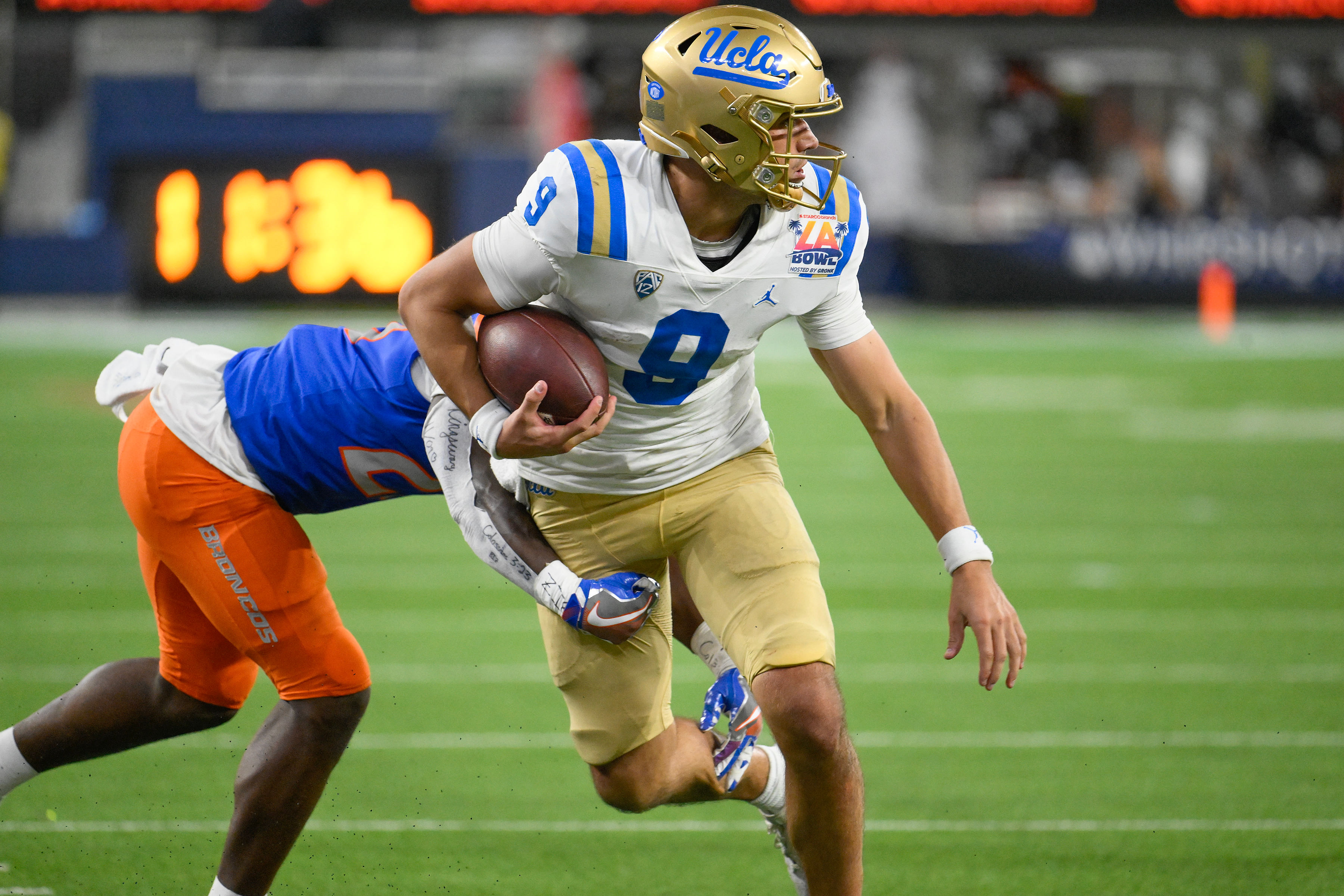 NCAA Football: LA Bowl-UCLA at Boise State