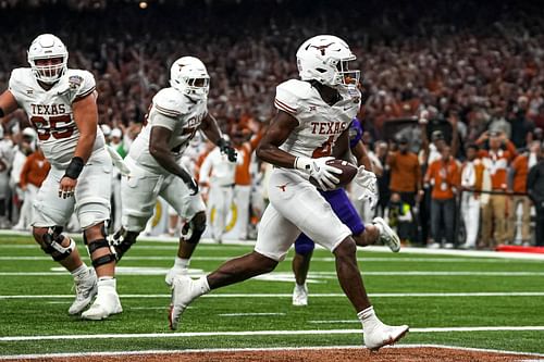 Texas running back CJ Baxter played well a season ago and impressed in Texas's spring game.