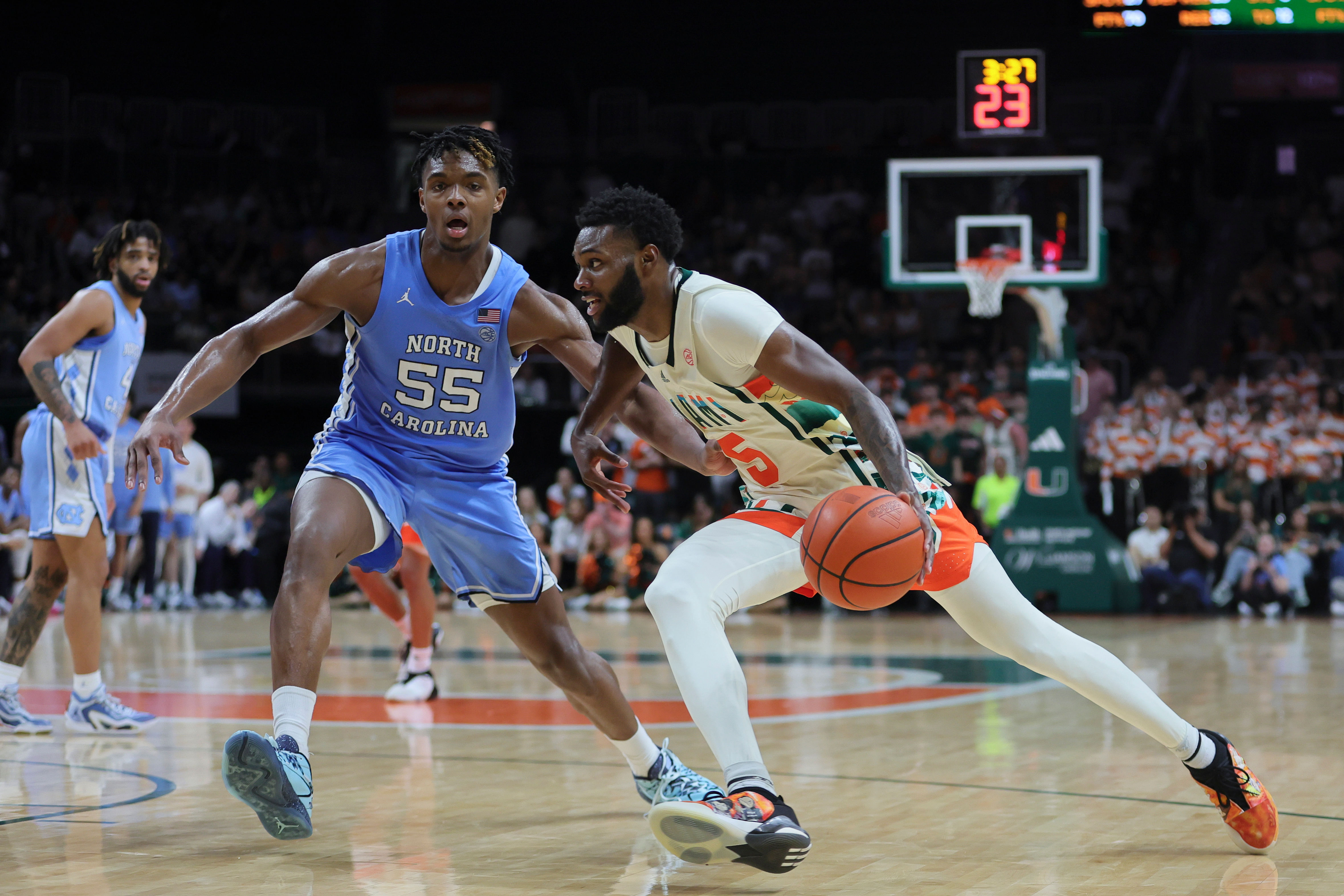 Wooga Poplar shot 38.5% from the 3-point line and averaged 13.1 ppg in the 2023-24 season for Miami.