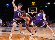 Johnell Davis averaged 18.2 ppg, 6.3 rpg and 2.9 apg this past season for the Owls,