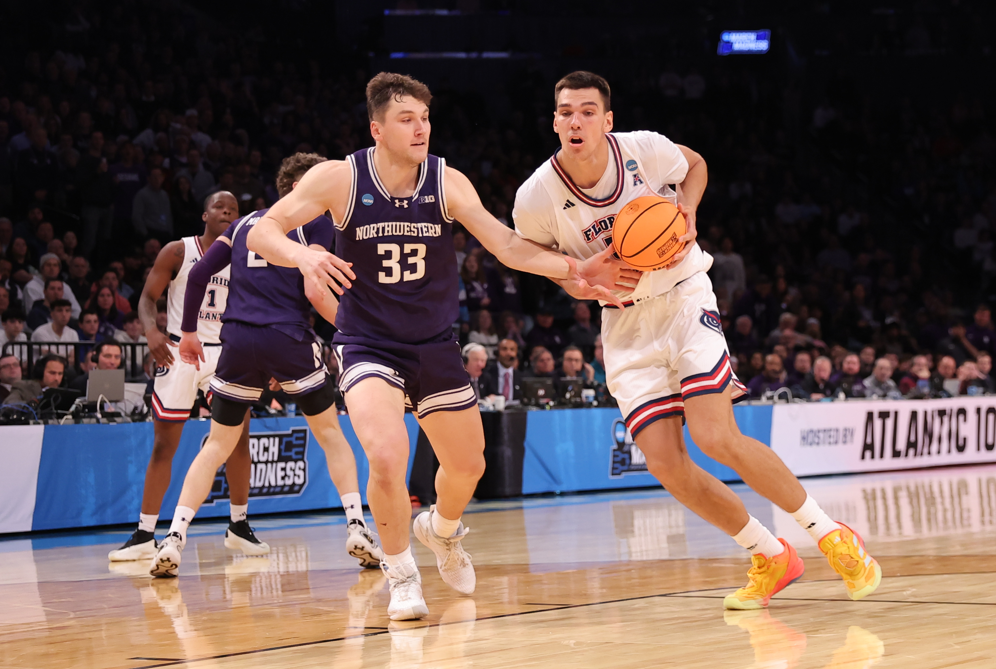 Goldin averaged 15.7 points, 6.9 rebounds and 1.6 blocks in 34 games for Florida Atlantic last season