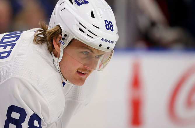 Maple Leafs' Sheldon Keefe hints at possible William Nylander return for Game 3 against Bruins