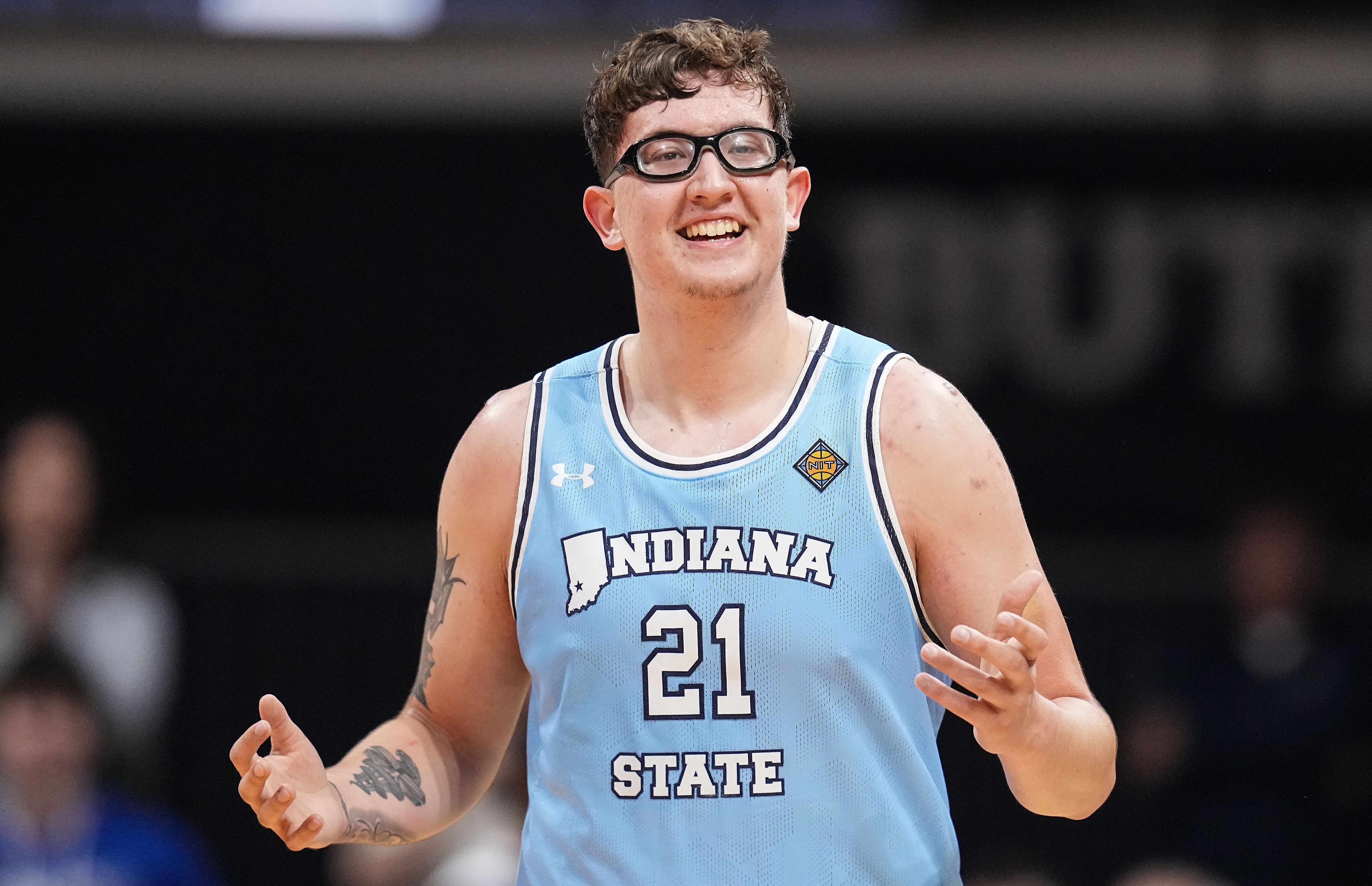 Robbie Avila entered the transfer portal after an excellent season with Indiana State. He announced his commitment to play for Saint Louis in the 2024-25 season.