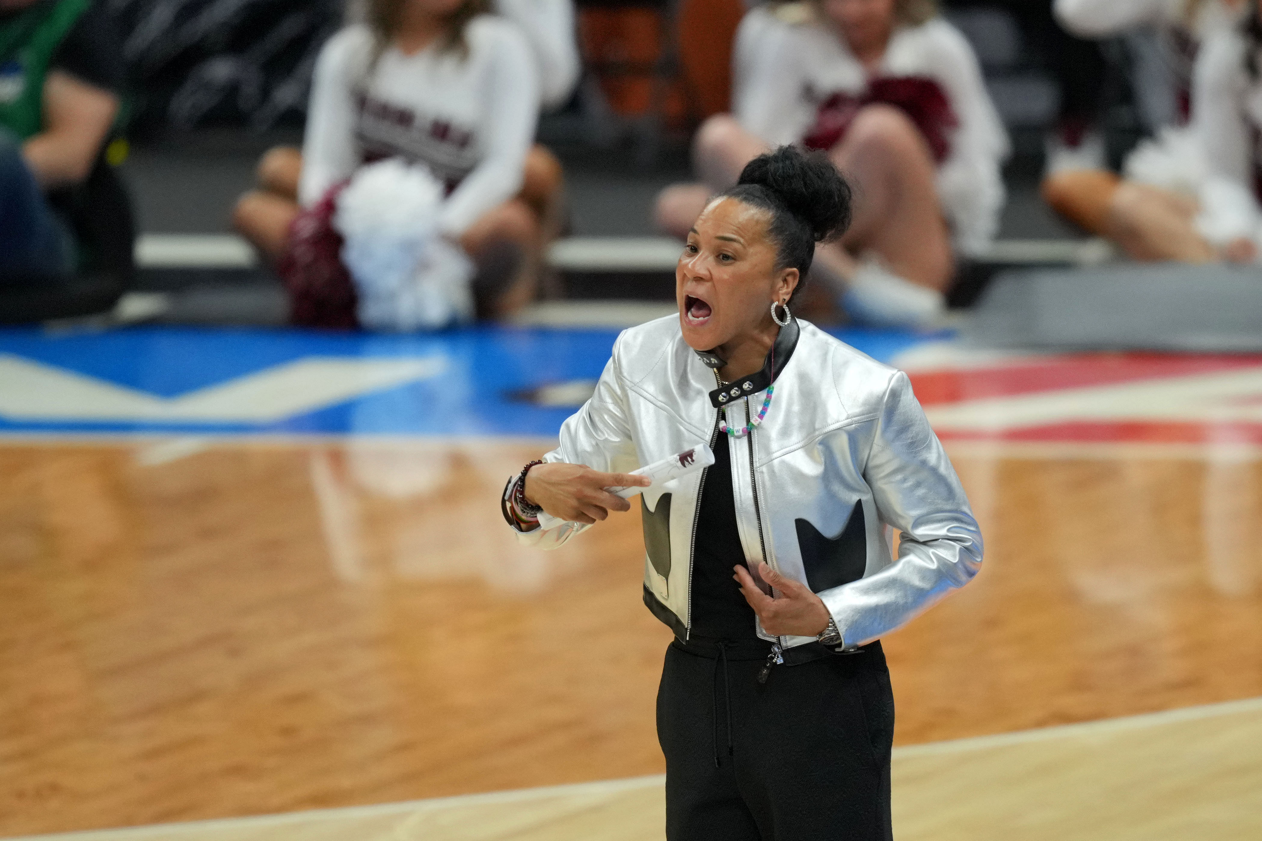 Dawn Staley won four of her last head-to-head games with Kim Mulkey.
