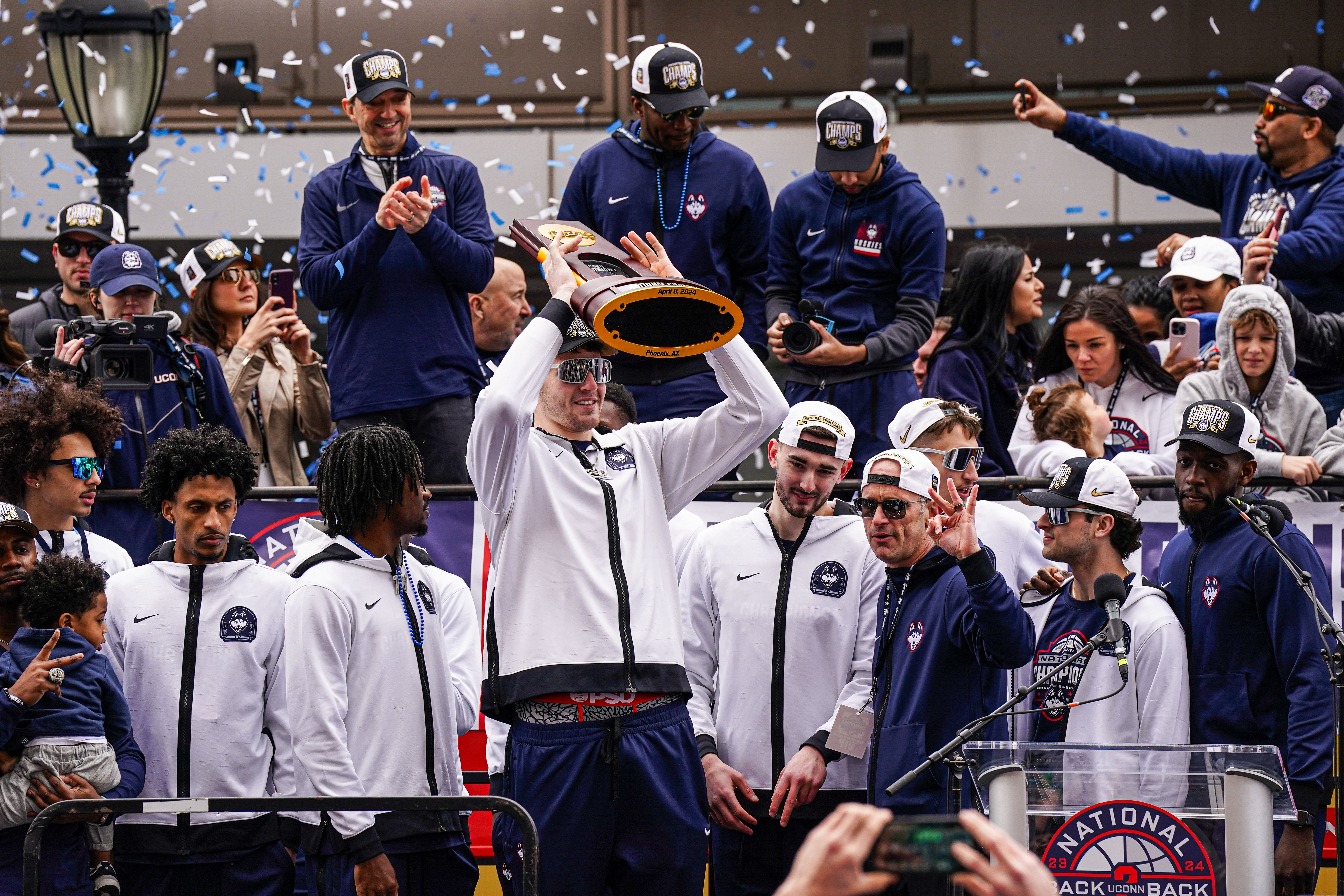 Exploring the Legacy of UConn Basketball Coaches: A Historical Overview