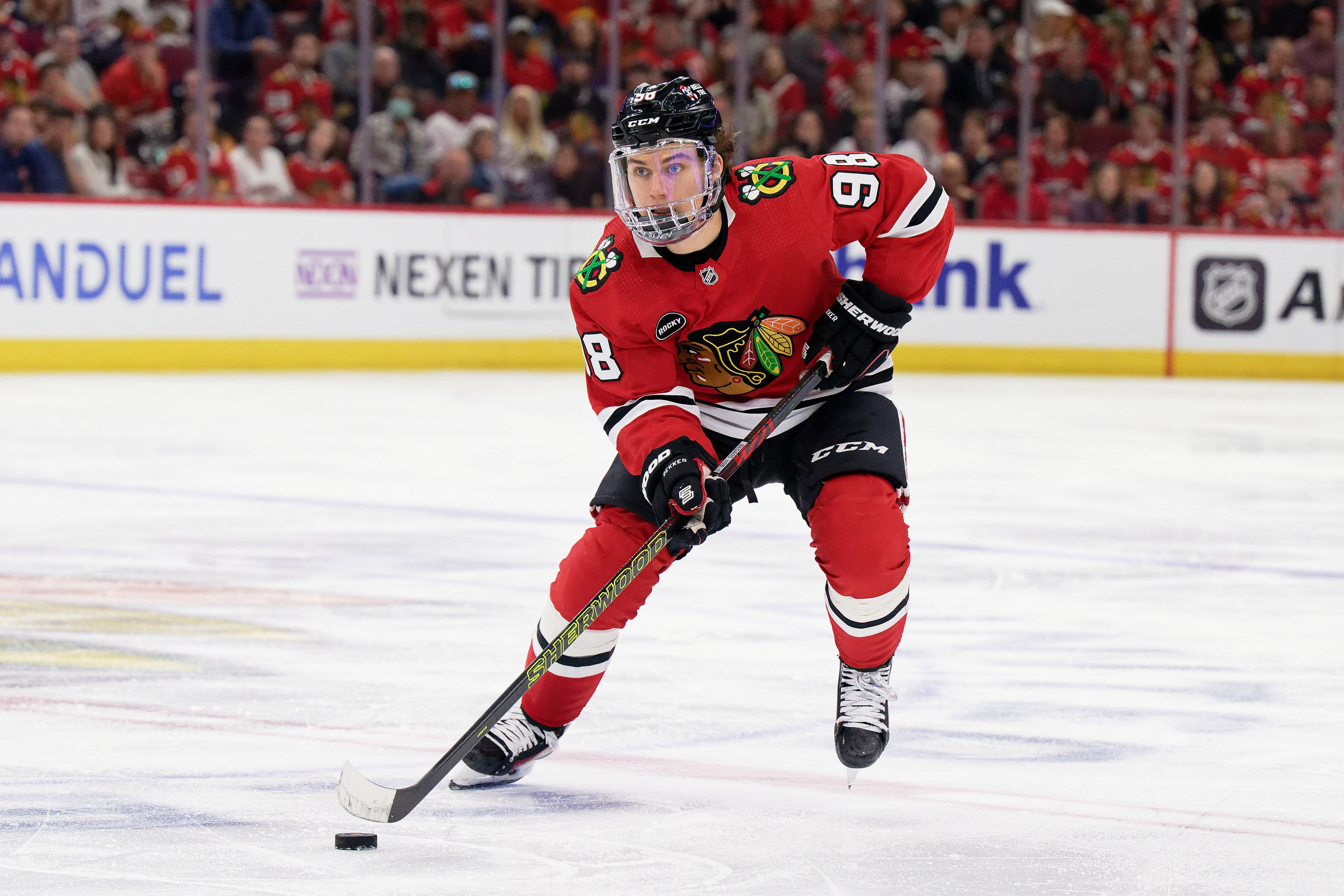 NHL: Carolina Hurricanes at Chicago Blackhawks