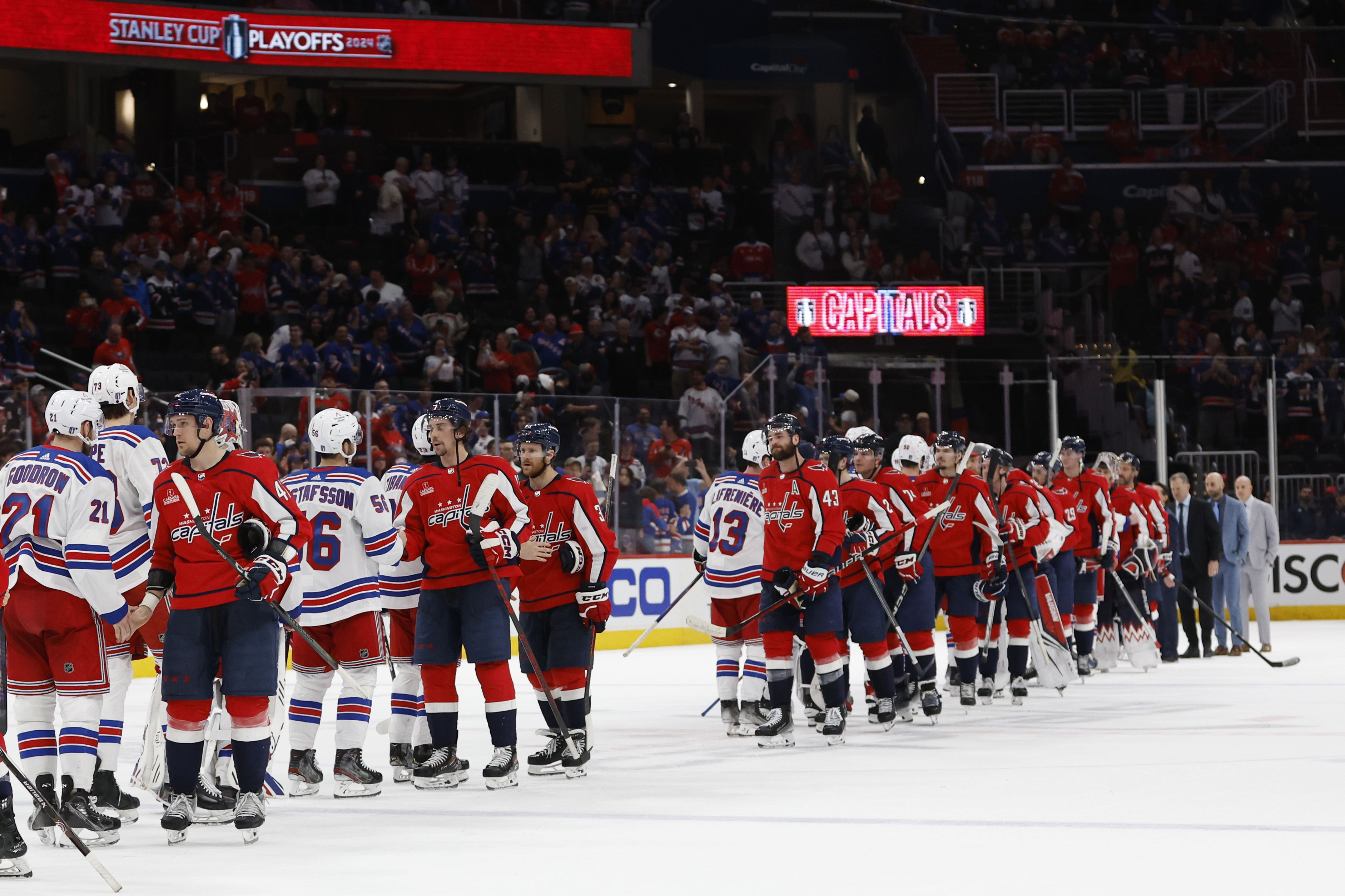 "This Franchise Is In Trouble" - NHL Fans React As Alex Ovechkin And ...