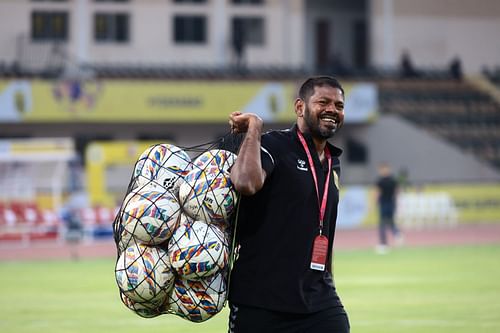 Sahni said that he has learnt a lot from newly-appointed goalkeeping coach Felix D'Souza. [Hyd FC]