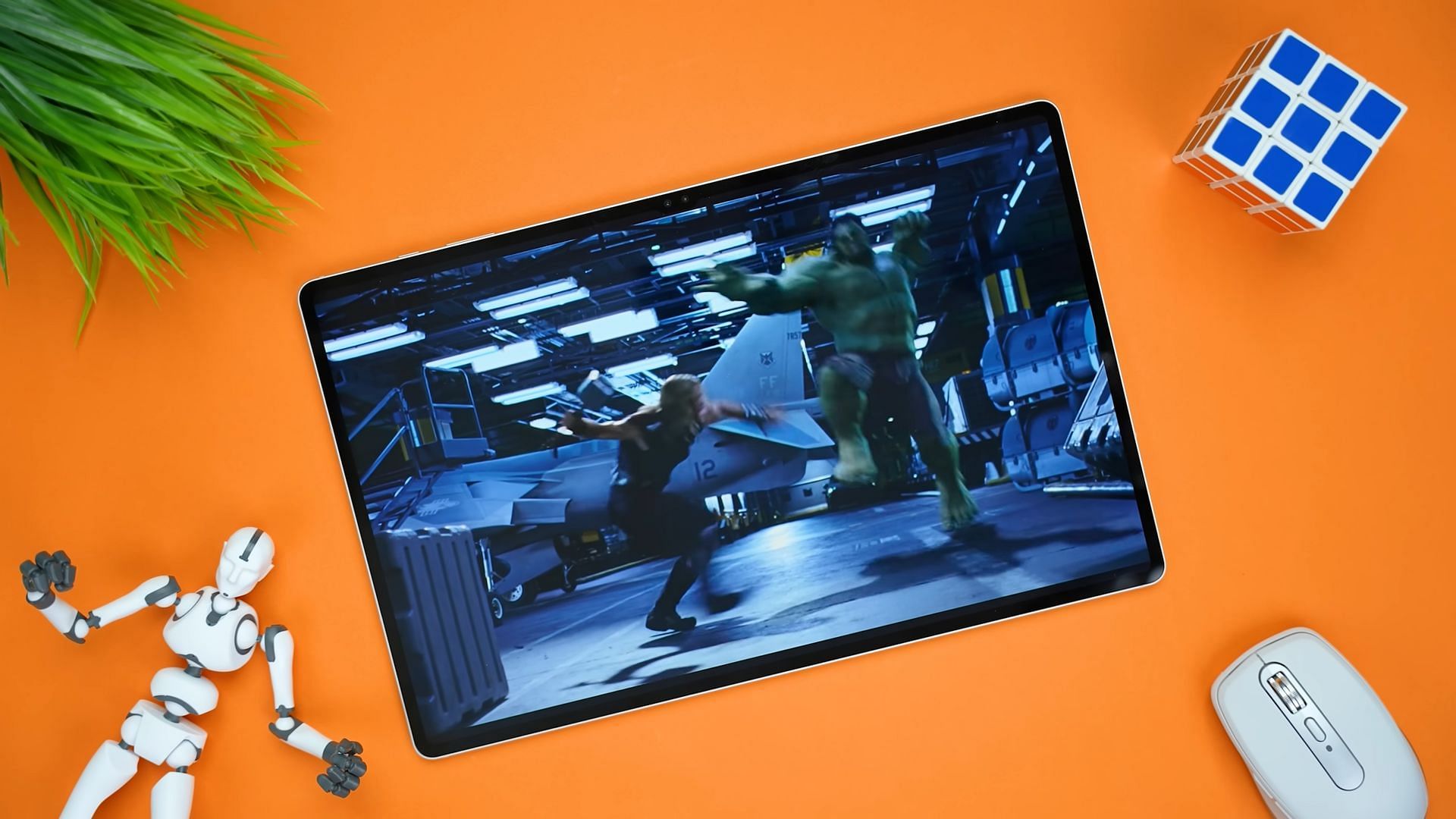 Samsung Tab S9 Ultra playing Avengers movie (Image via Tech Gear Talk/YouTube)