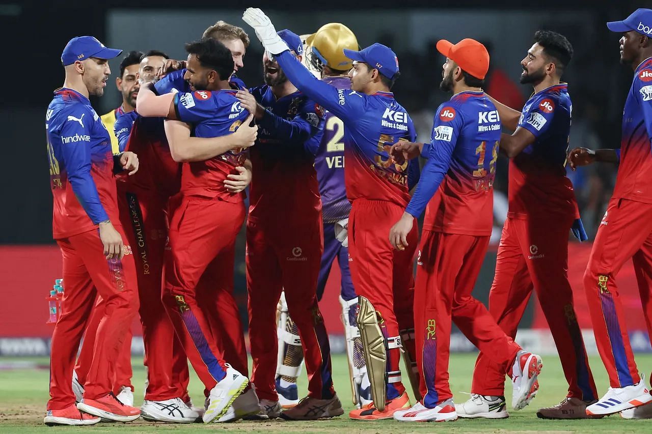 RCB players celebrating with Vijaykumar Vyshak. (PC: BCCI)