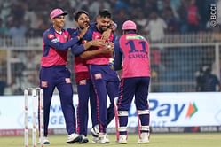 [Watch] Avesh Khan takes a brilliant reflex one-handed return catch to dismiss Phil Salt in KKR vs RR IPL 2024 clash