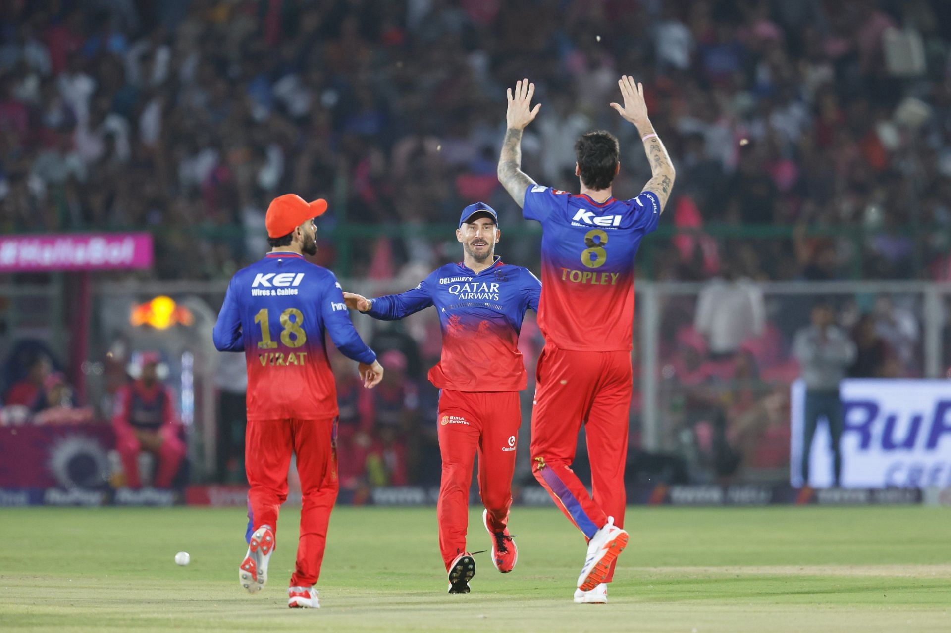 Reece Topley celebrates his wicket. (Credits: Twitter)