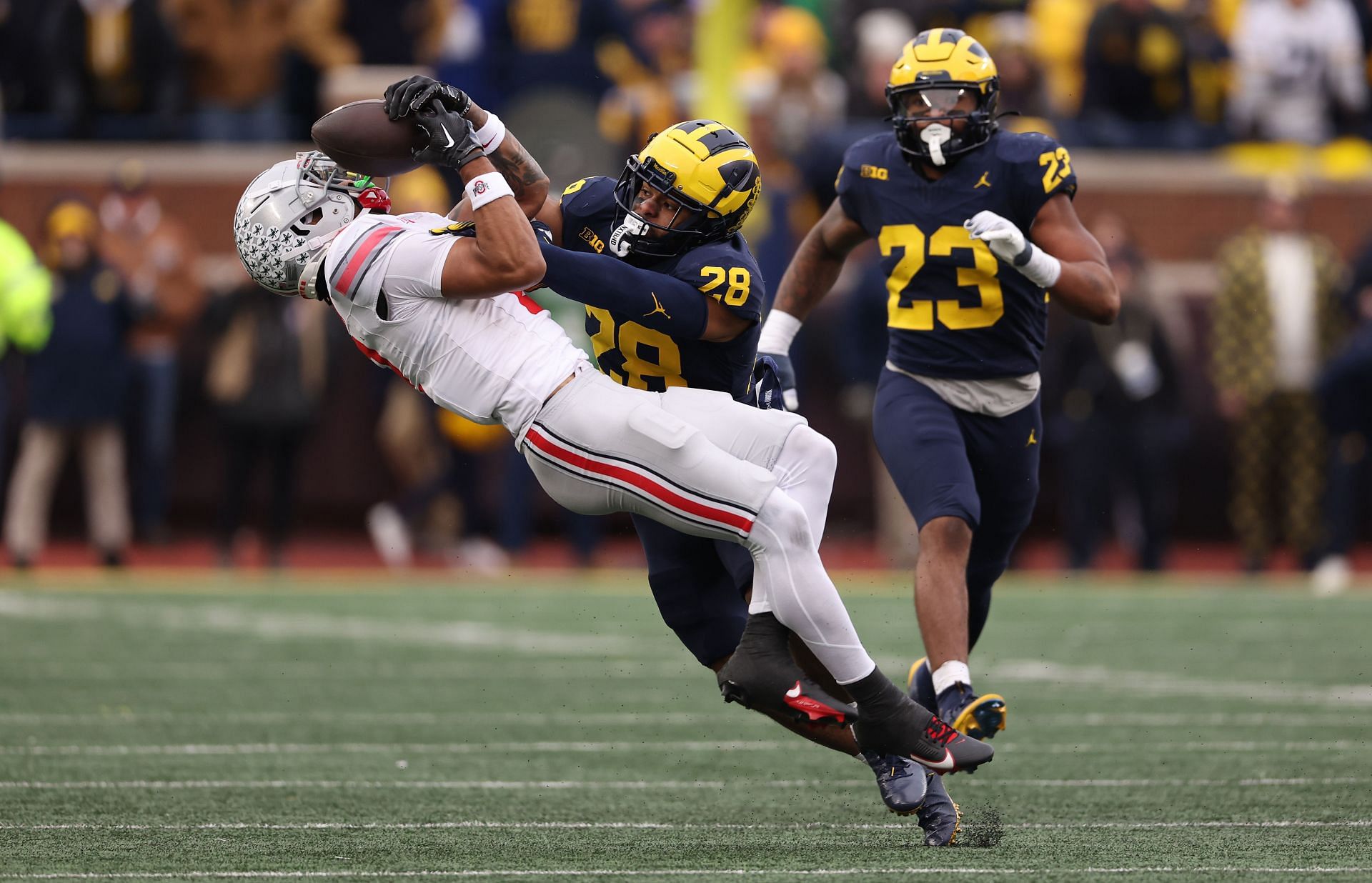 WATCH: Ohio State WR Emeka Egbuka makes stunning one handed catch ...