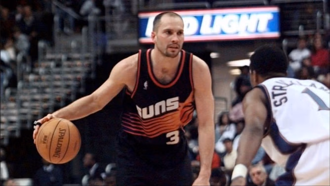 Former Suns guard reveals mysterious woman following him home & getting arrested over bizzare behaviour