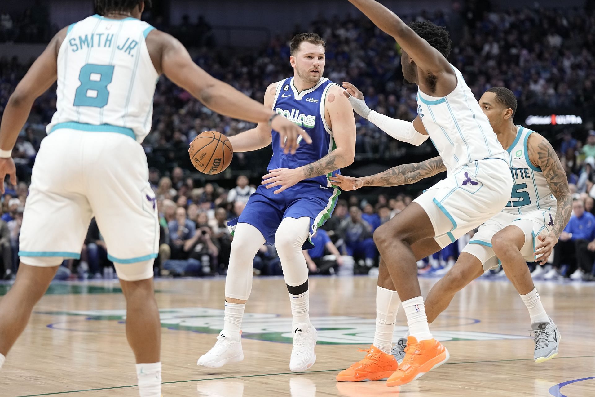 Dallas Mavericks Vs Charlotte Hornets: Prediction, Starting Lineups And ...