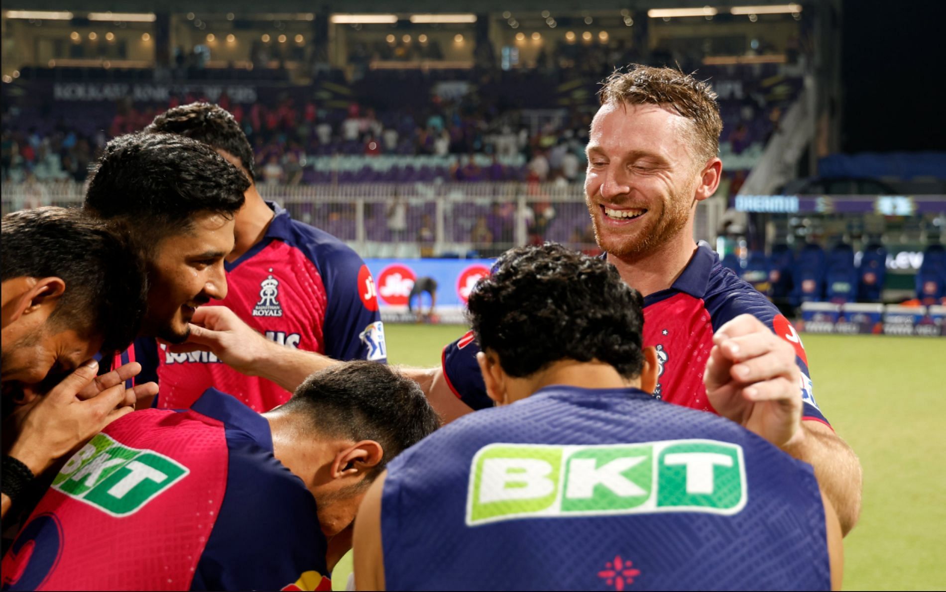 Buttler had his RR teammates in awe after pulling off a miraculous run-chase [Credit: IPL Twitter handle]
