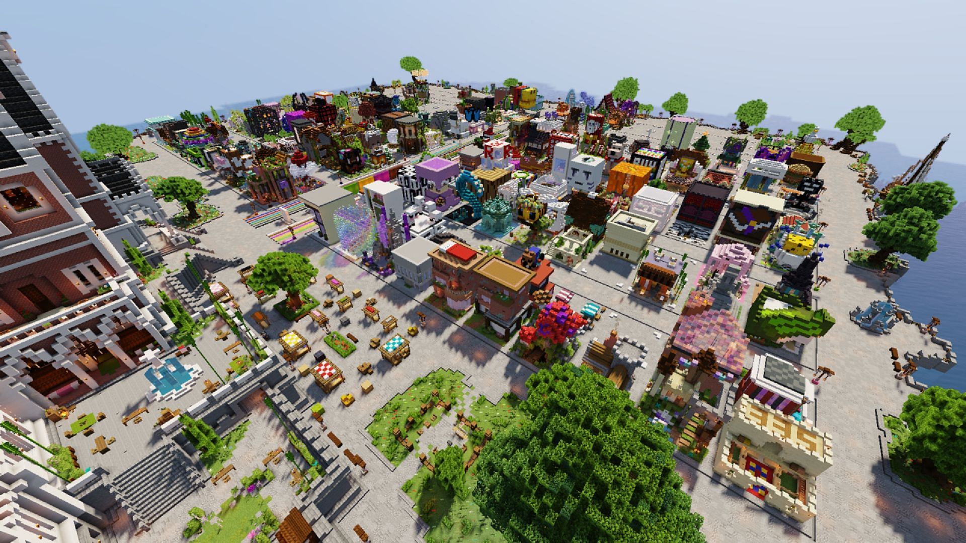 Многие серверы выживания предлагают надежные рынки и экономику для новичков Minecraft (изображение с TogetherCraft)