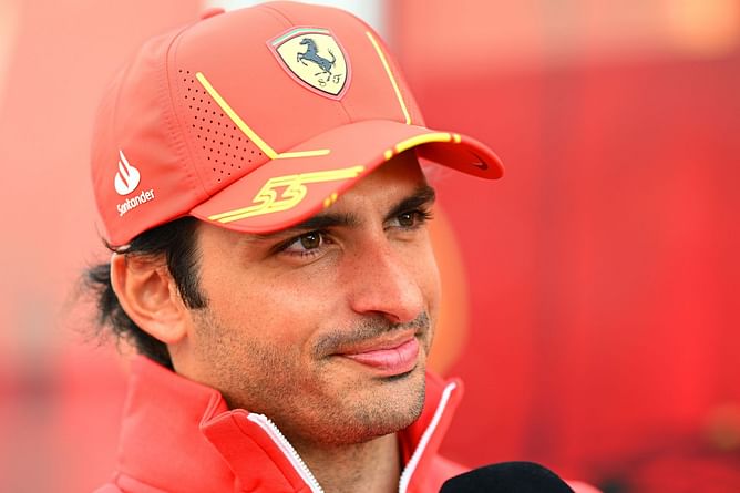 “We need to focus on more than the Red Bull”: Carlos Sainz warns Ferrari of threat from other F1 rivals in Chinese GP main race
