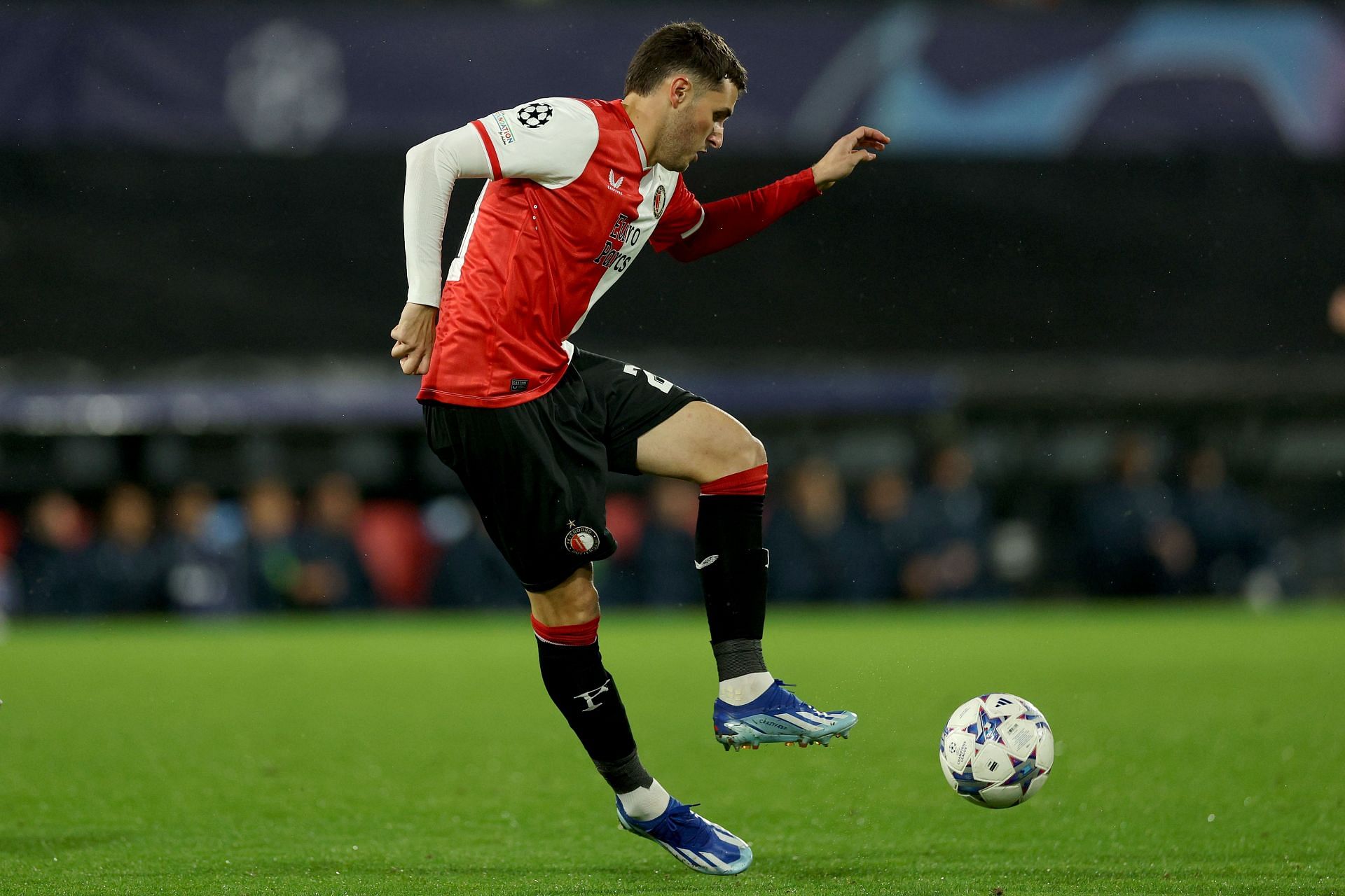 Santiago Gimenez has admirers at the Emirates