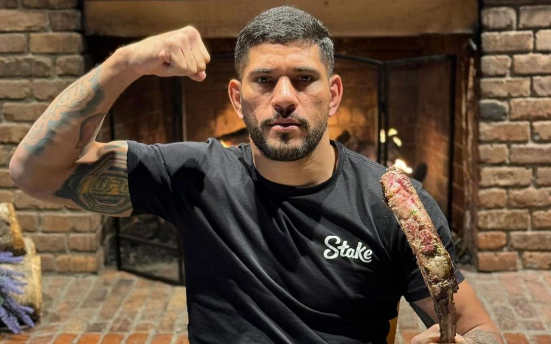 Alex Pereira (pictured) fought Jiri Prochazka at UFC 295 [Photo Courtesy @alexpoatanpereira on Instagram]