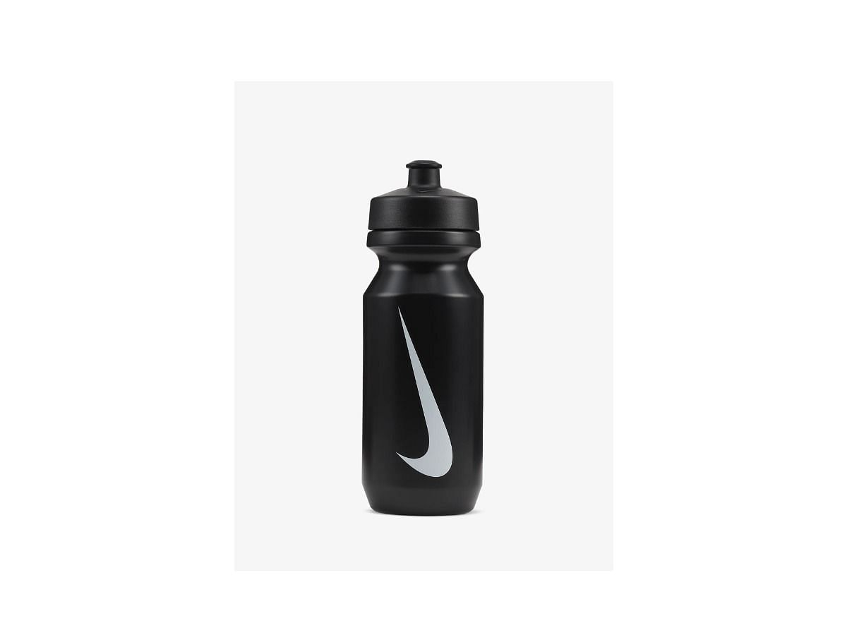 Nike 22oz Big Mouth water bottle (Image via Nike)