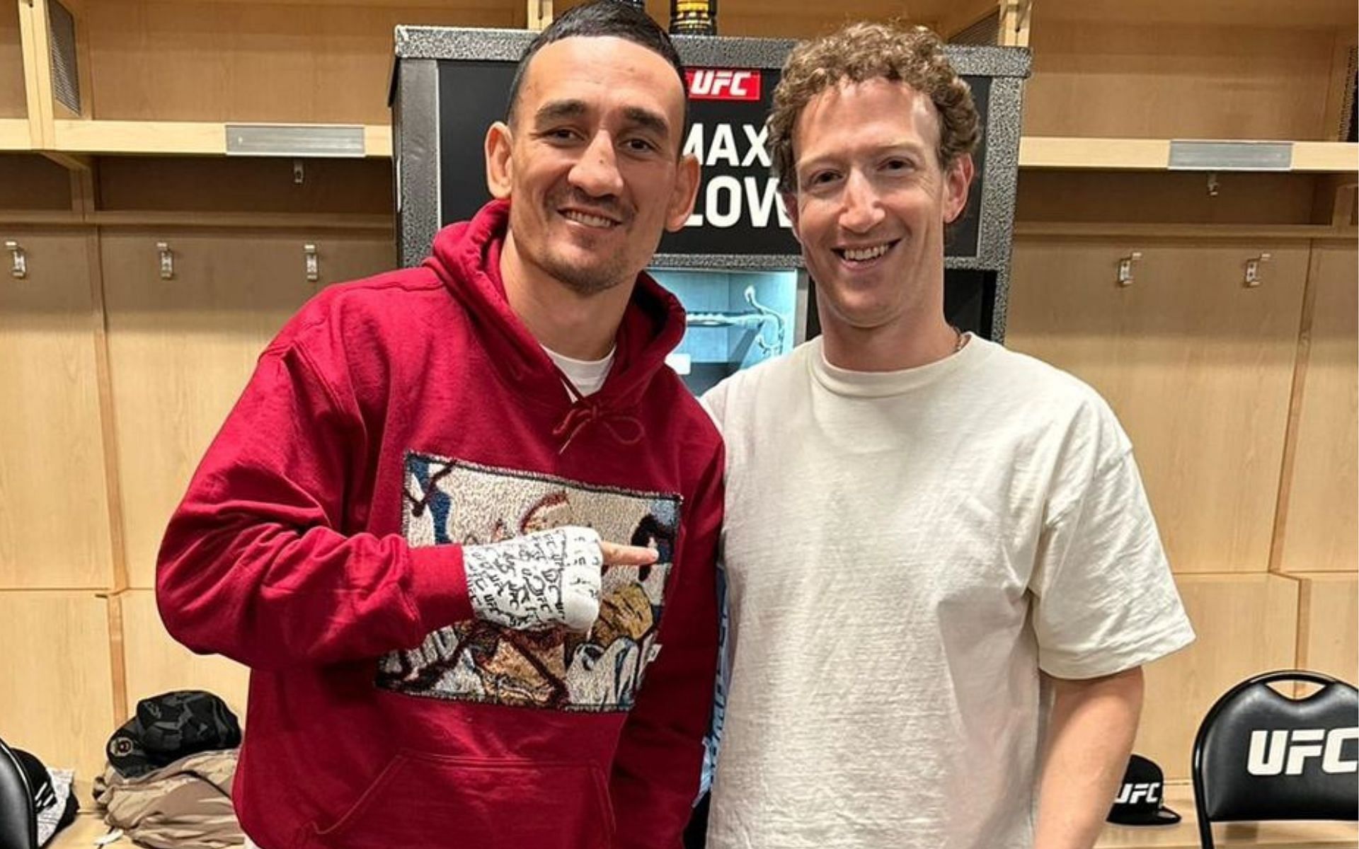 Max Holloway (left) gifted latest Meta glasses by Mark Zuckerberg (right) [Image courtesy @zuck on Instagram] 