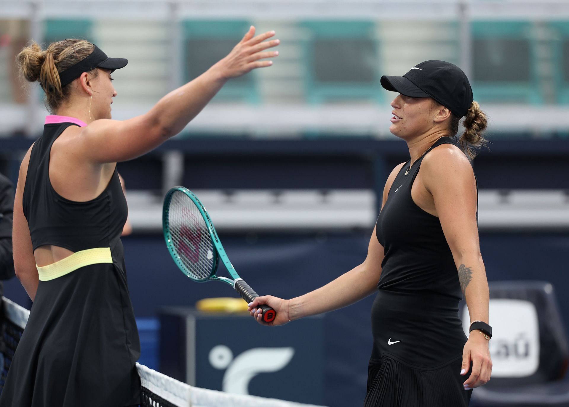 Paula Badosa (L) and Aryna Sabalenka (R) at the 2024 Miami Open