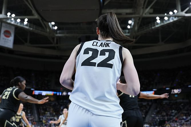 Is Caitlin Clark playing today? Iowa guard's availability for Iowa vs LSU Elite Eight matchup explored
