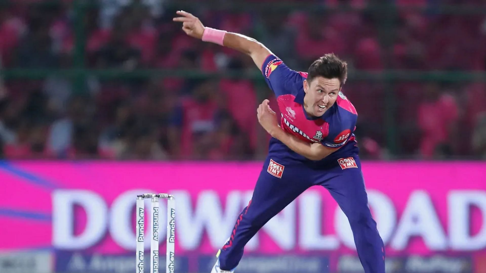 Trent Boult in action (Credits: iplt20.com)