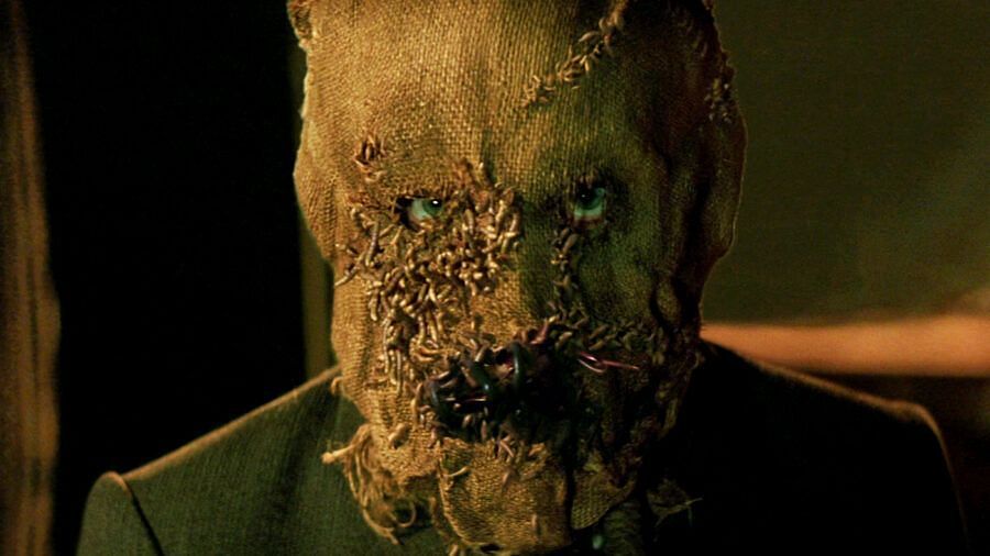 Cillian Murphy as Scarecrow in The Dark Knight (Image via Warner Bros Pictures)