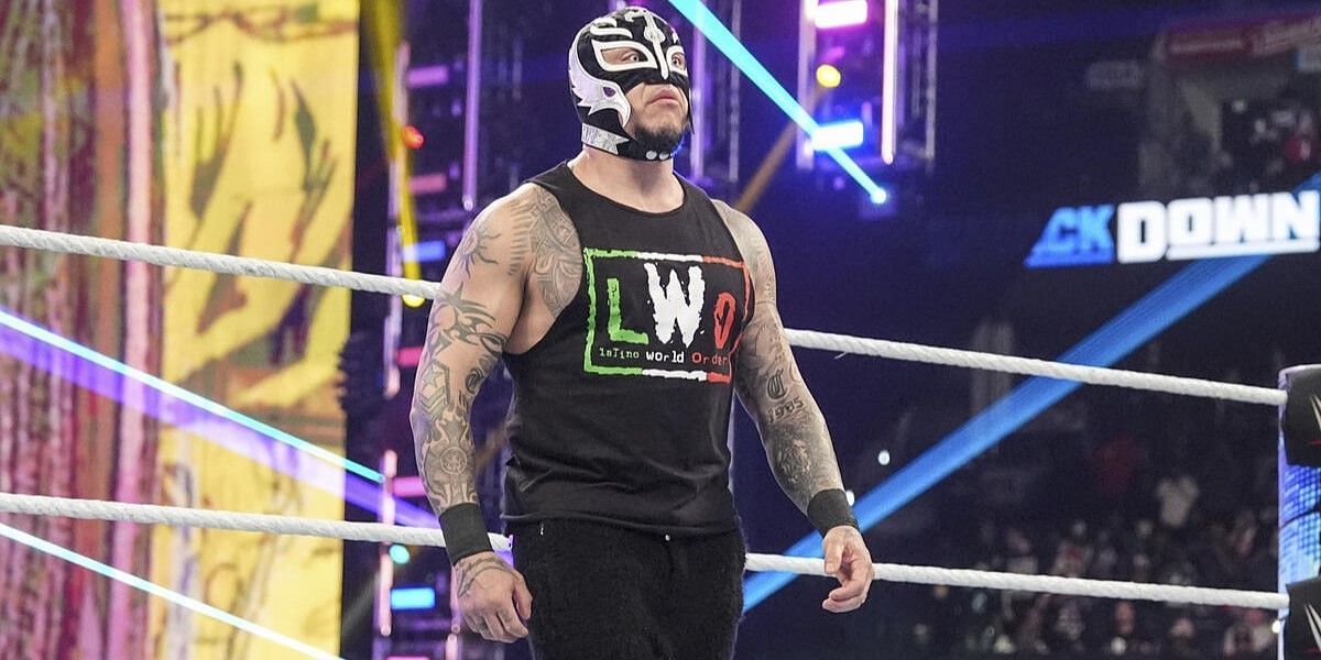 Rey Mysterio wants this WWE star in his group