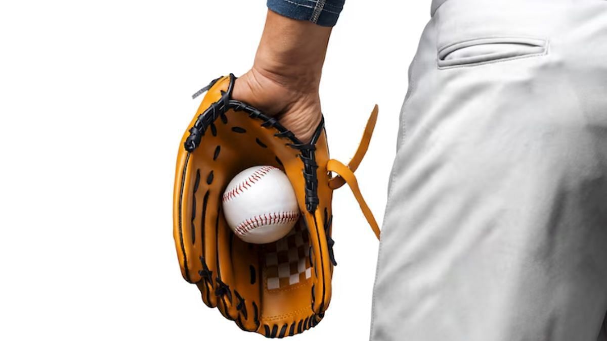 A comprehensive guide to choose right baseball gloves