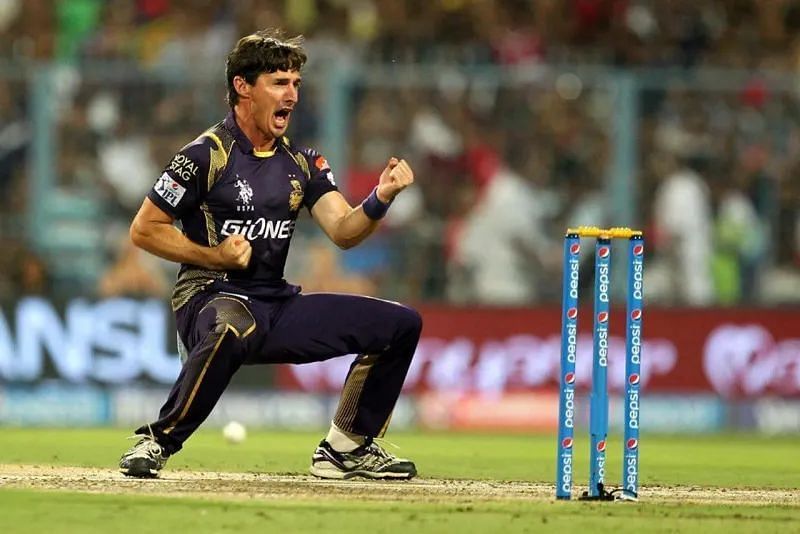 Brad Hogg of KKR celebrates after taking wicket of Brendon McCullum in Match 30 of IPL 2015 (Photo by Prashant Bhoot/IPL)