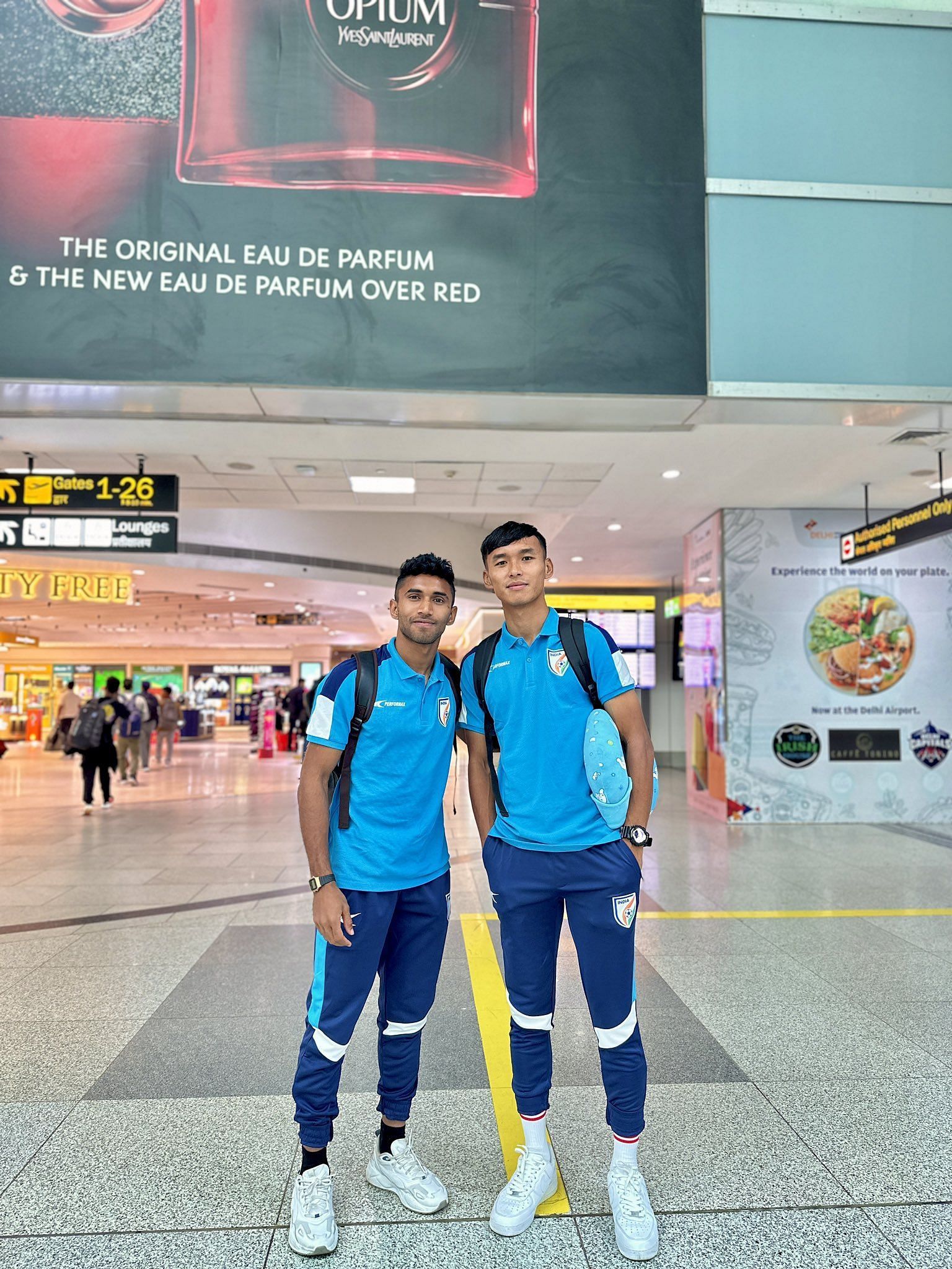 Zothanpuia (right) was picked for India U-23 along with Abdul Rabeeh (left) in the March international break.