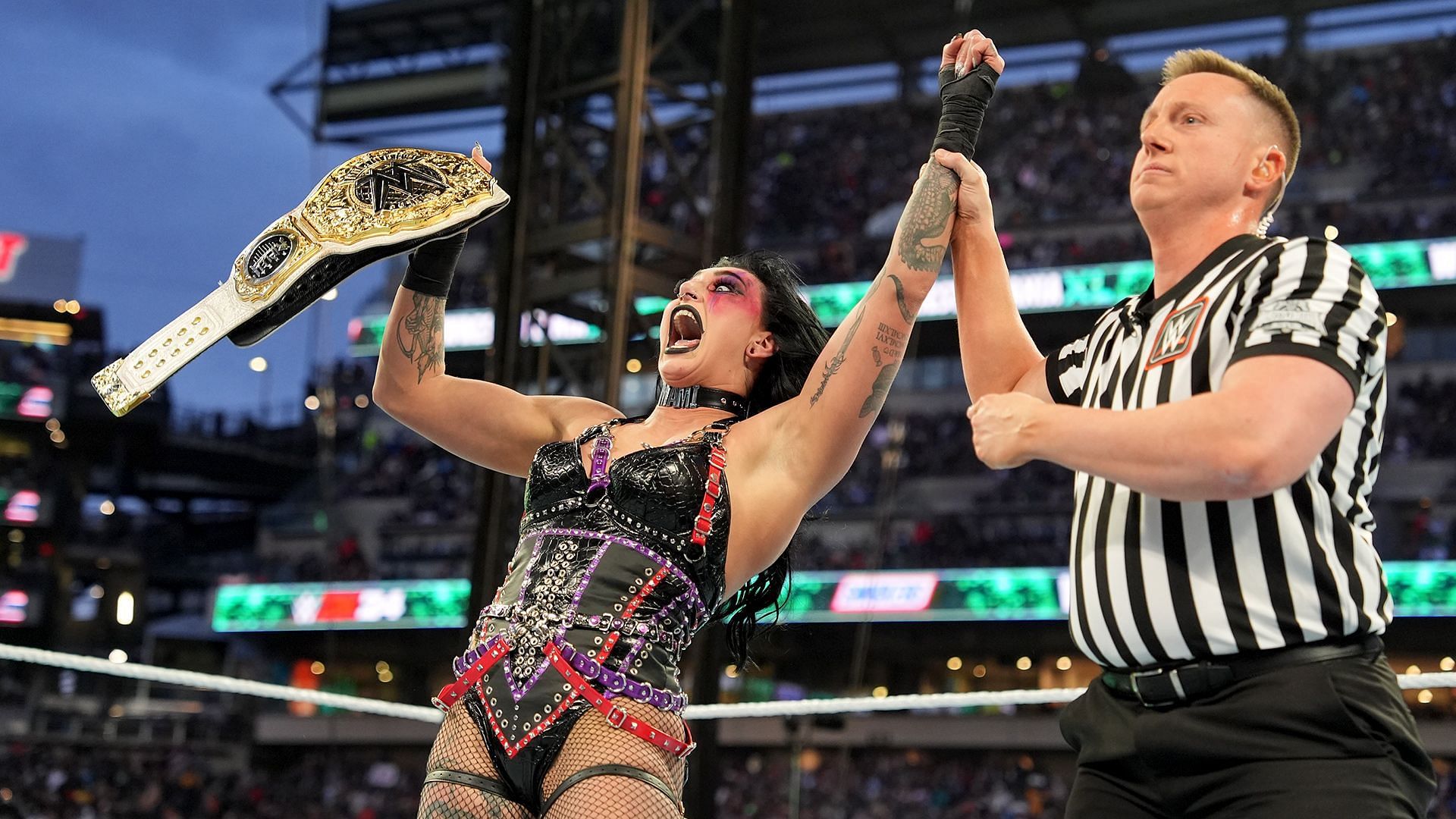 Rhea Ripley retains the WWE Women