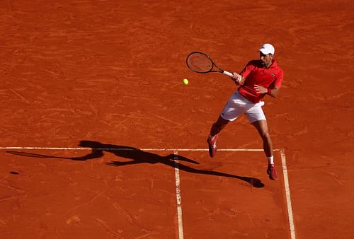 Novak Djokovic in action against Lorenzo Musetti at the Monte-Carlo Masters