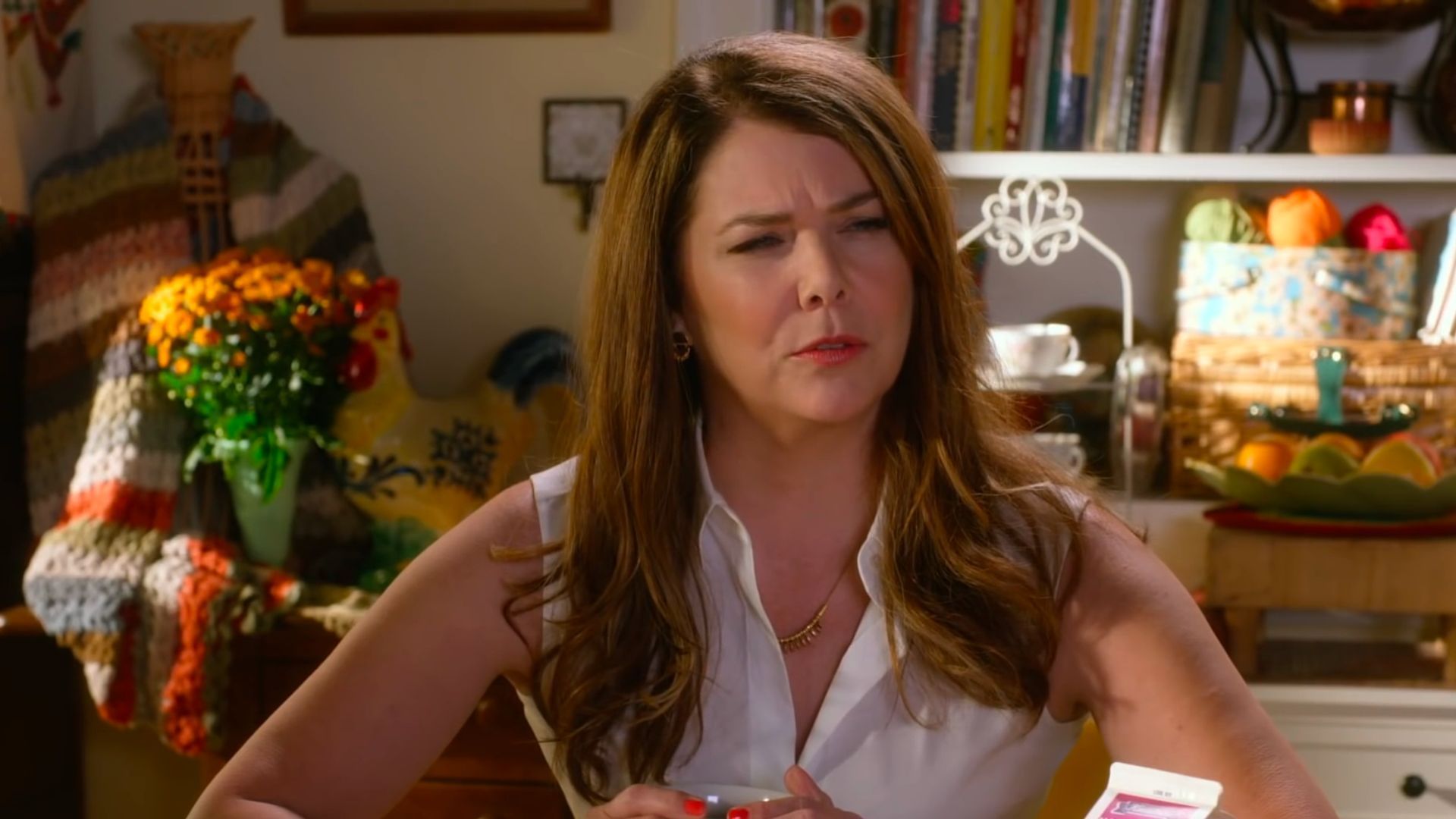 Lauren Graham as Lorelai Gilmore (Image via YouTube/Netflix India, 0:08)